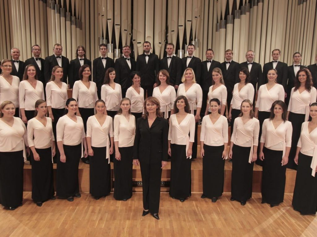 Lúčnica_Chorus