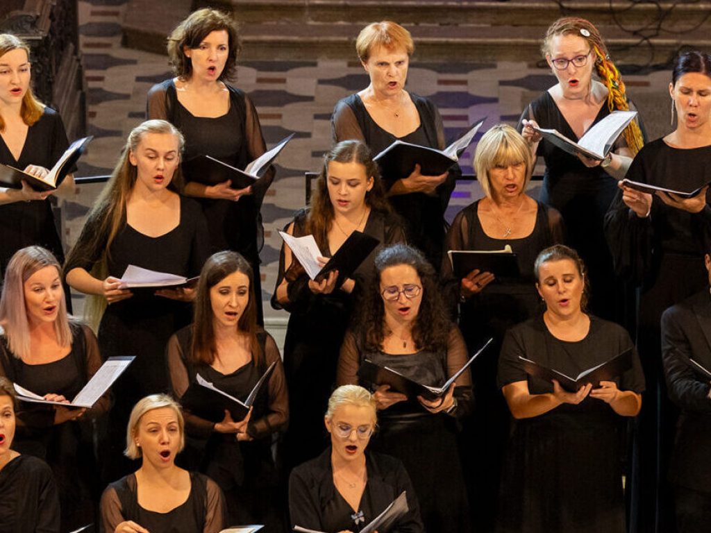 kostel sv. Mo?ice, Krom??í,
Wolfgang Amadeus Mozart: Requiem,

Lucie Ka?ková / soprán
Sylva ?mugrová / alt
Tomá Ko?ínek / tenor
Ji?í P?ibyl / bas
Akademický sbor erotín
Czech Virtuosi
Jaromír M. Krygel / dirigent